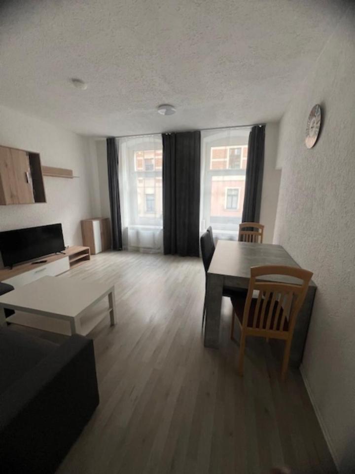 Appartement Zum Bahnhof à Zwickau Extérieur photo